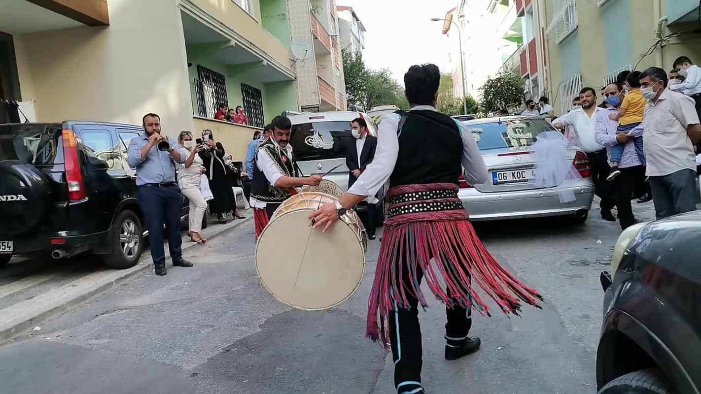 Kına organizasyonu davul zurna