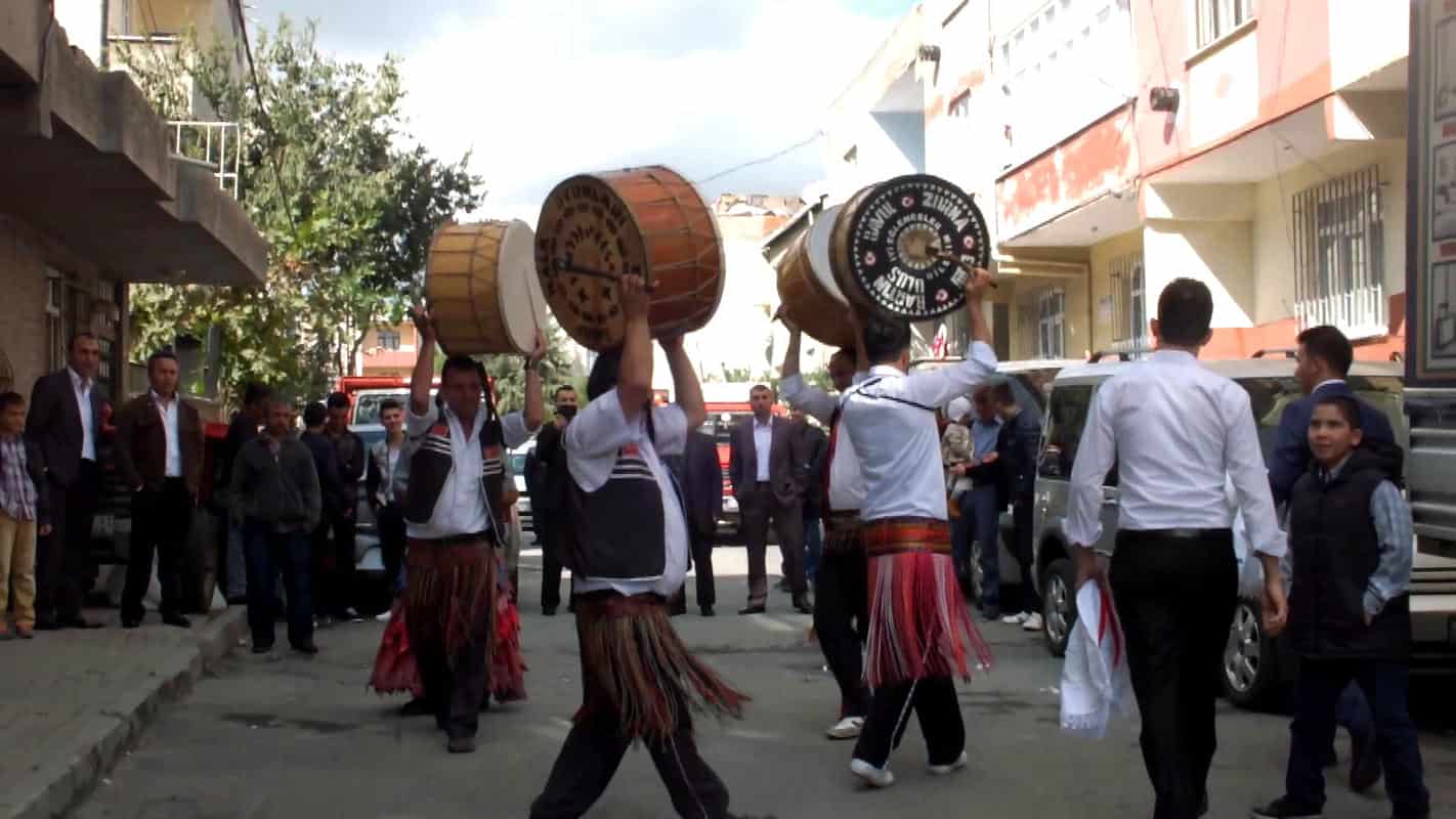 Yöresel nişan davul zurna kiralama
